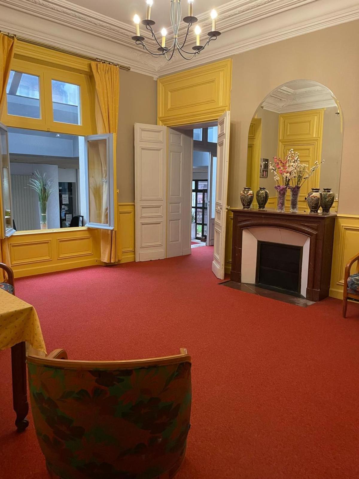 Hotel Le Beau Site Gien Kültér fotó