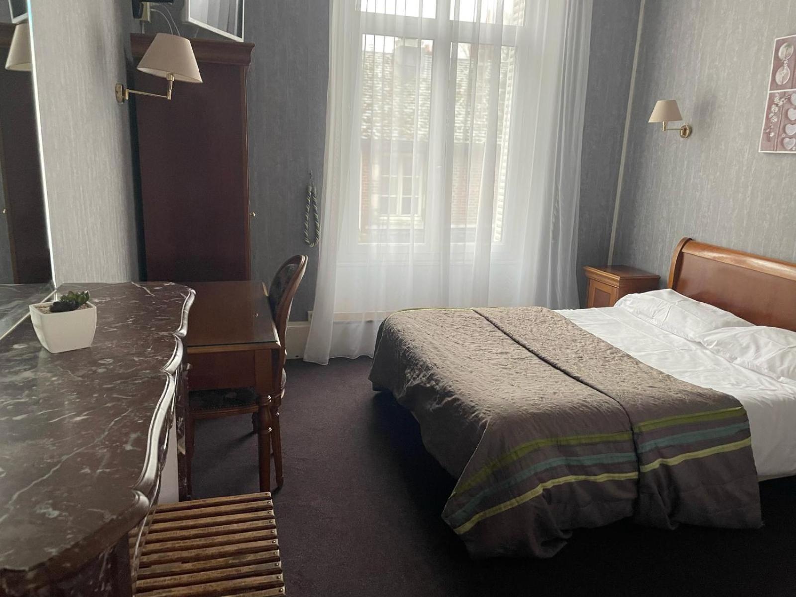 Hotel Le Beau Site Gien Kültér fotó