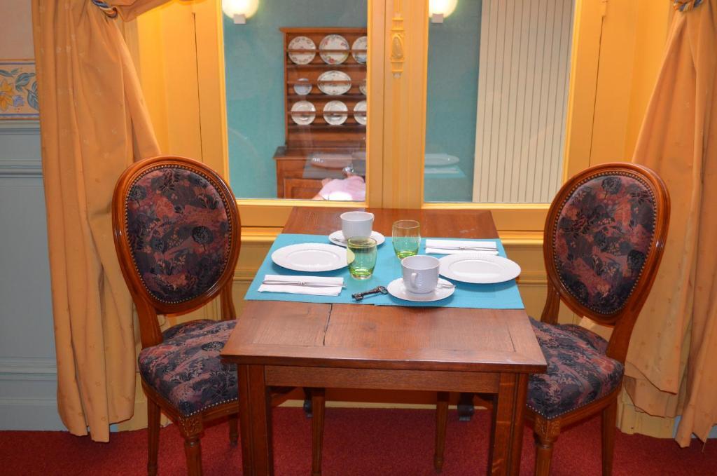Hotel Le Beau Site Gien Kültér fotó