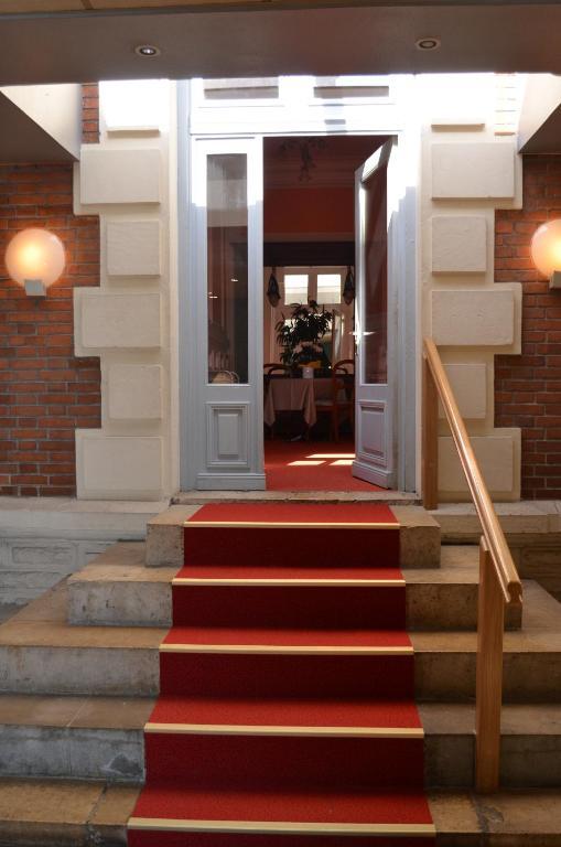 Hotel Le Beau Site Gien Kültér fotó